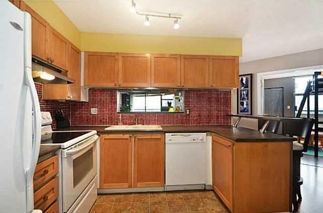 98 10th St #400 - Photo 3 of 8