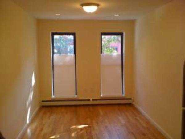 179 8th St 3rdFL - Photo 2 of 6