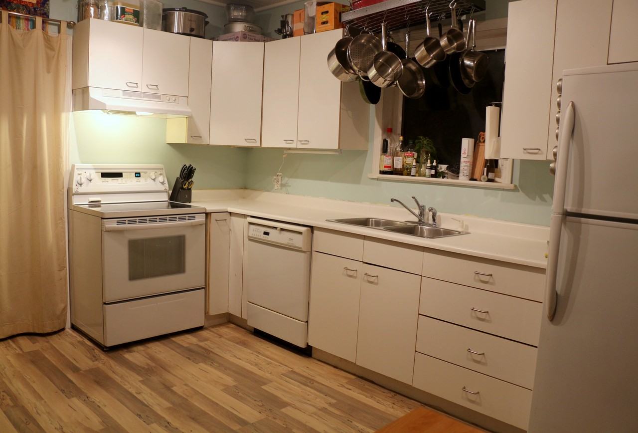 162 Horace St - Photo 2 of 9