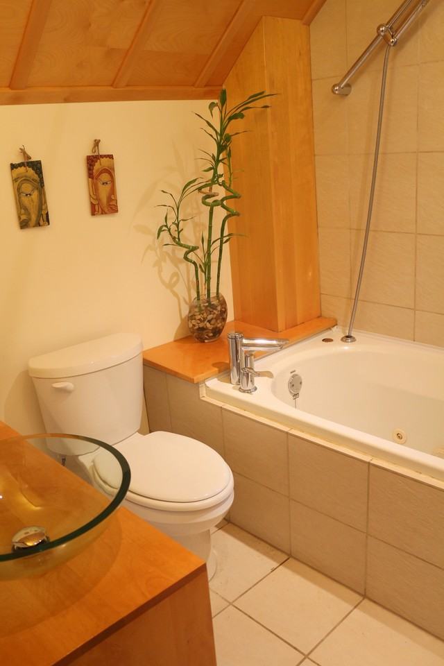 162 Horace St - Photo 3 of 9