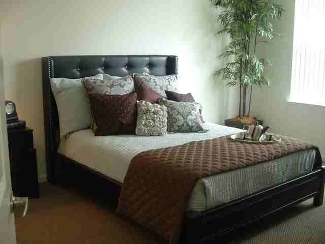 232 Camelot Ct - Photo 3 of 5