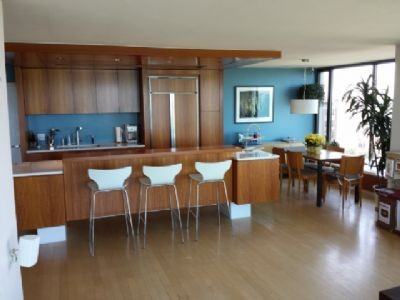 5455 N Sheridan Rd #1701