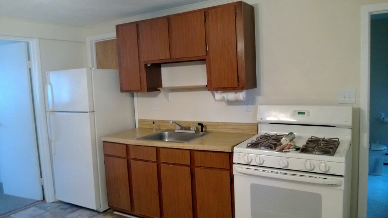 16 Maryanne Ave - Photo 2 of 5
