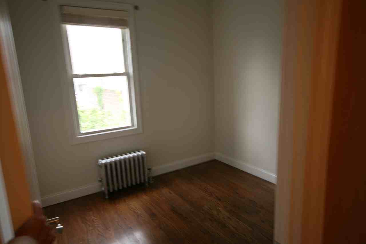 3118 12th St - Photo 2 of 9