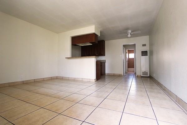 1708 Pine Ave - Photo 3 of 6