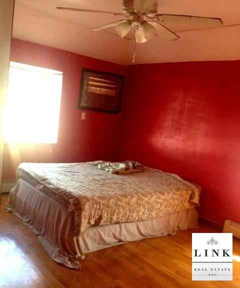 128-21 160th St 2 - Photo 3 of 5