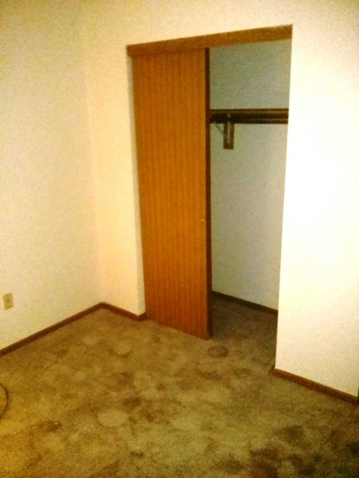 5296 Pine Lake Dr - Photo 3 of 5