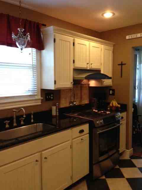 4908 Nicholson St - Photo 3 of 9