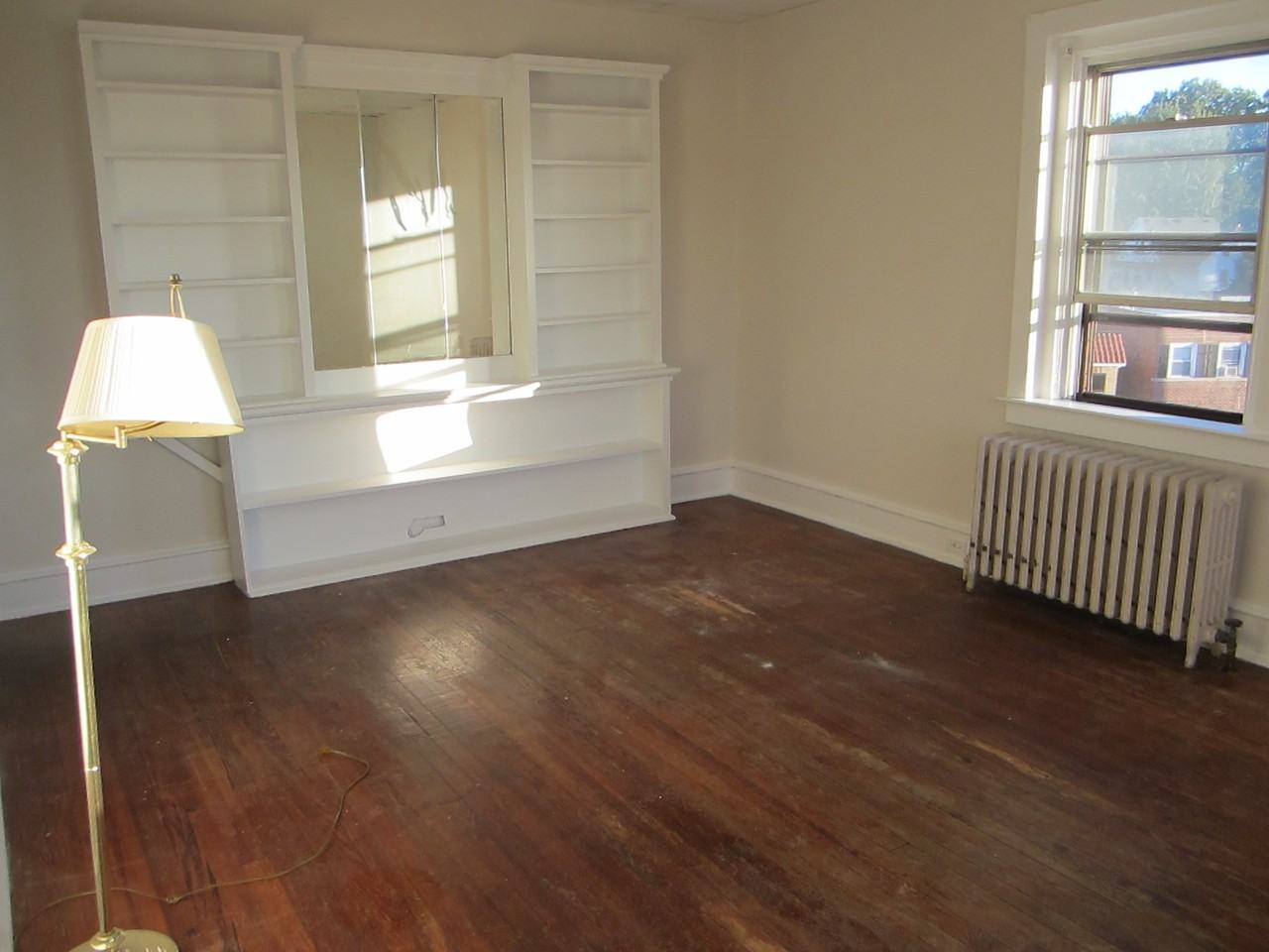 20 Rittenhouse Pl - Photo 2 of 11