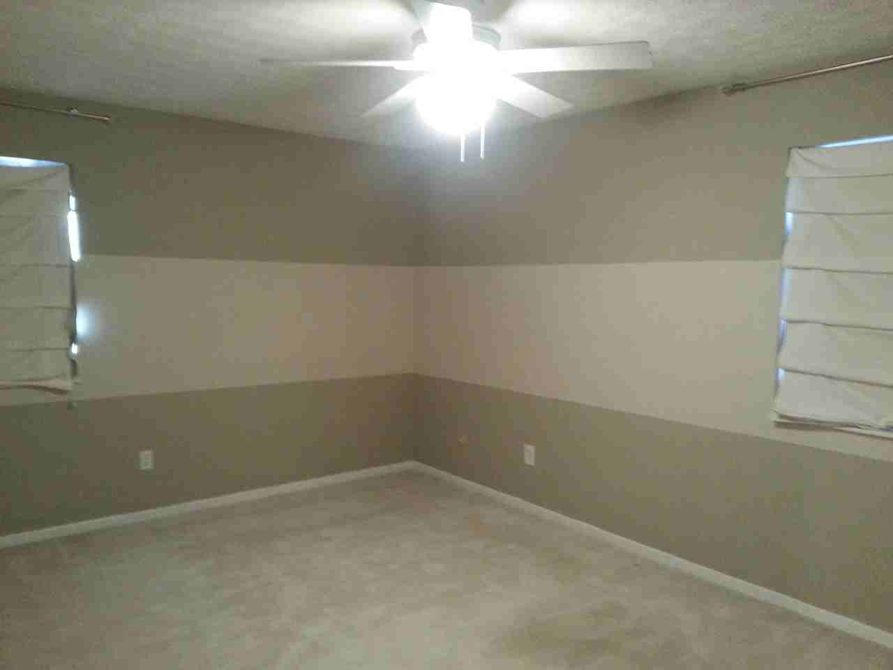 5218 Dierker Rd - Photo 3 of 6