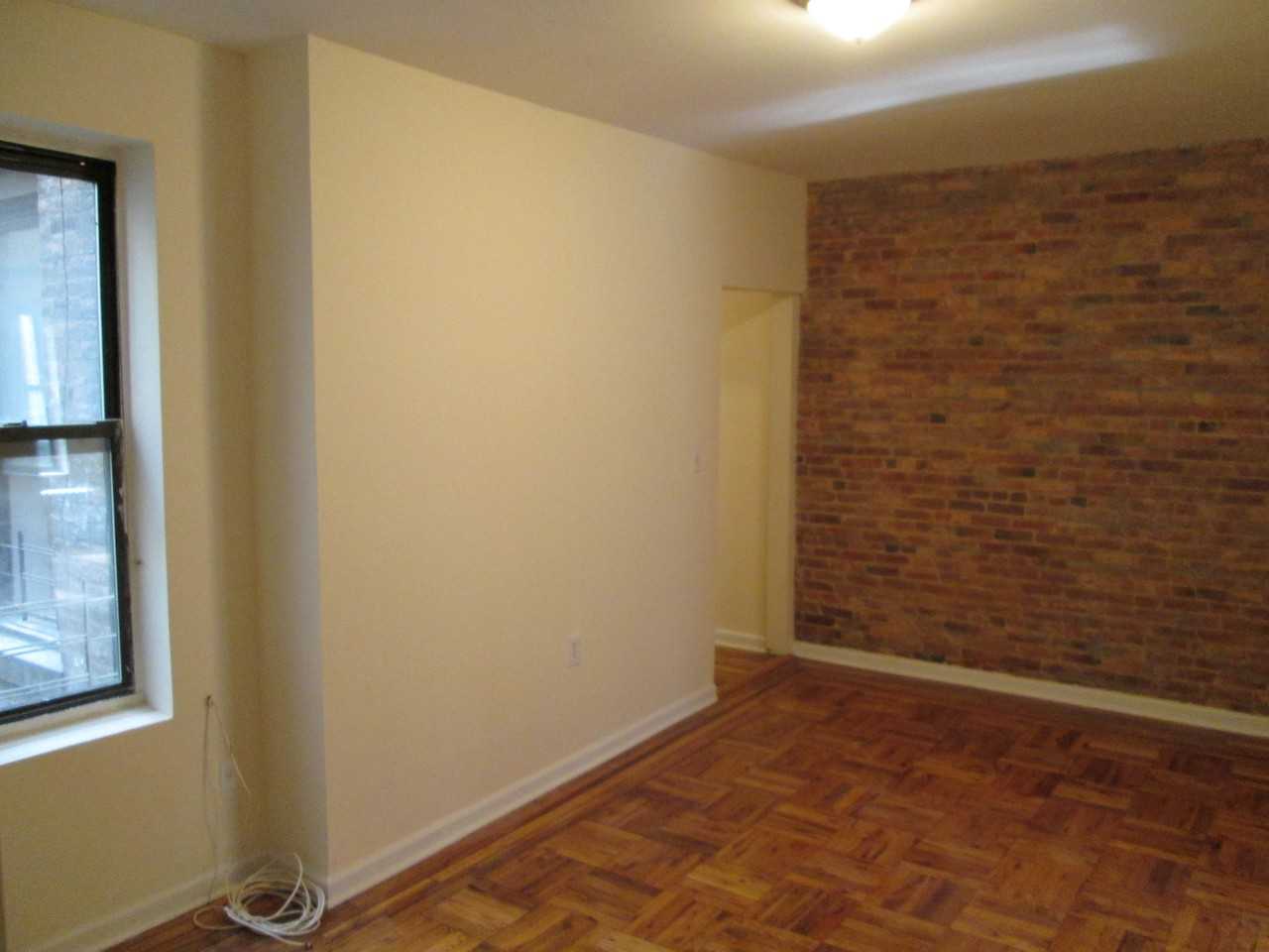 273 S 2nd St 2A - Photo 2 of 8