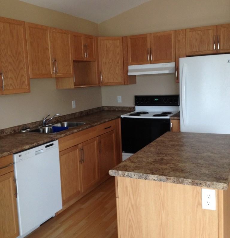 212 McKay Ave - Photo 2 of 6