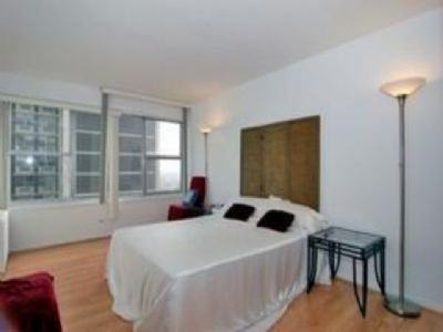 6157 N Sheridan Rd - Photo 3 of 4