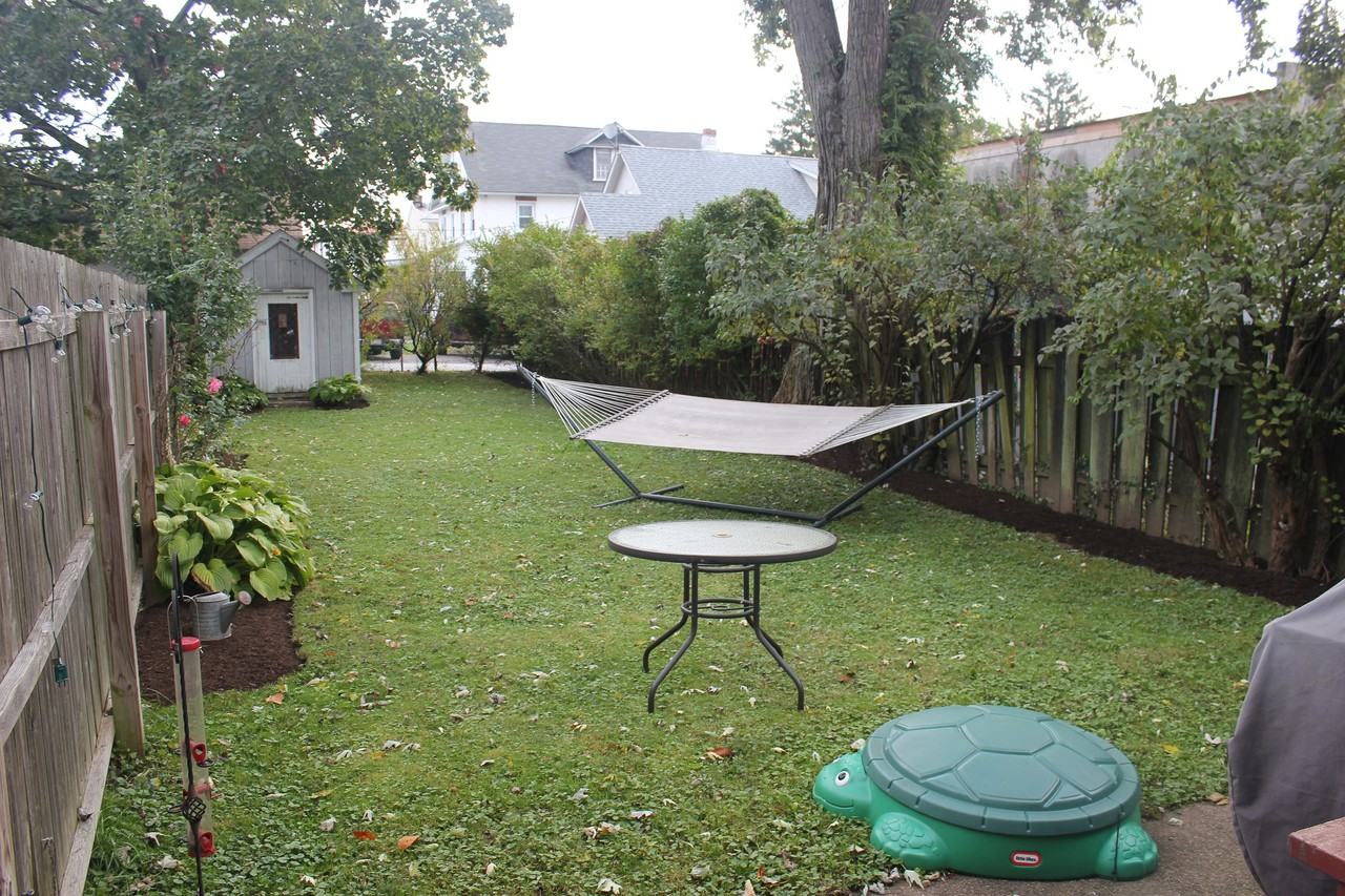 79 Grove Ave - Photo 2 of 13