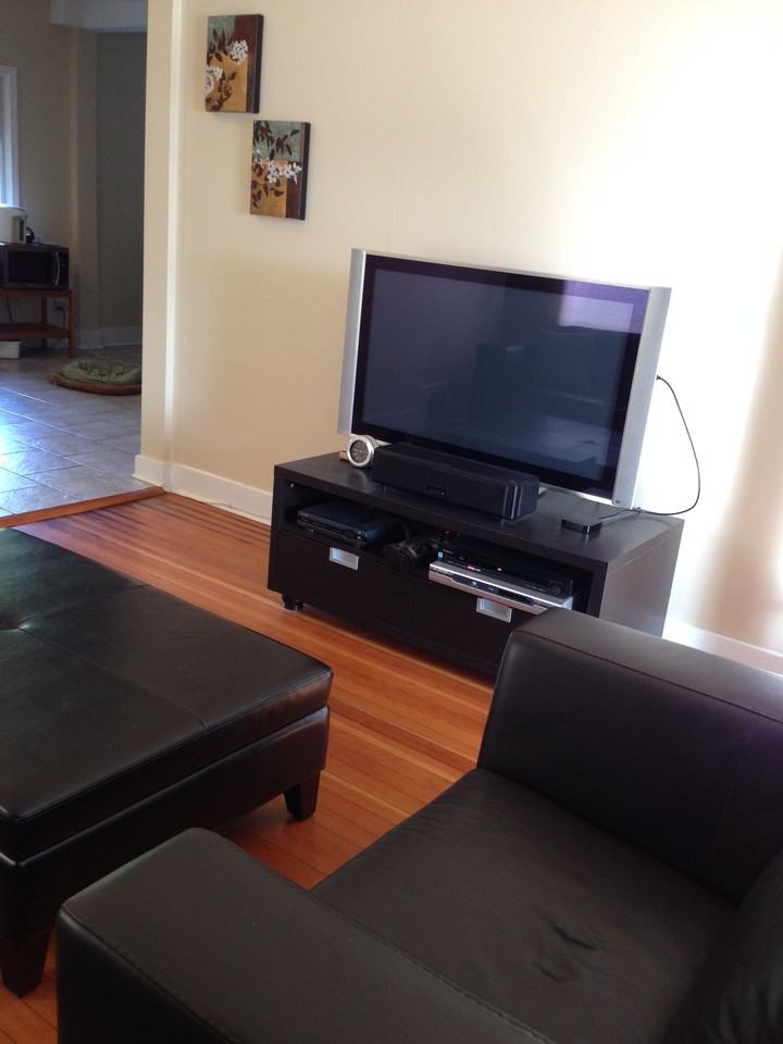 351 Alberta St - Photo 2 of 8