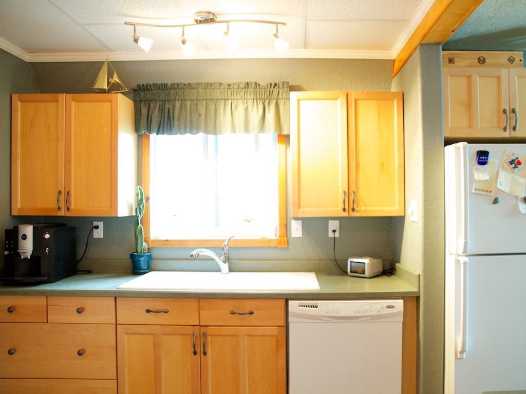 359 Pooley Pl - Photo 3 of 15