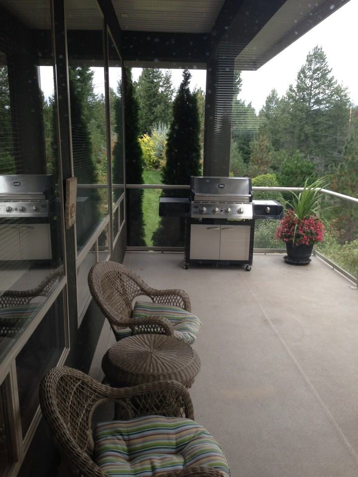 2155 Horizon Dr - Photo 2 of 7