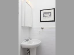 610 9th St - Photo 3 of 8