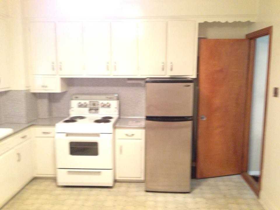 7570 Rue Birnam - Photo 3 of 5
