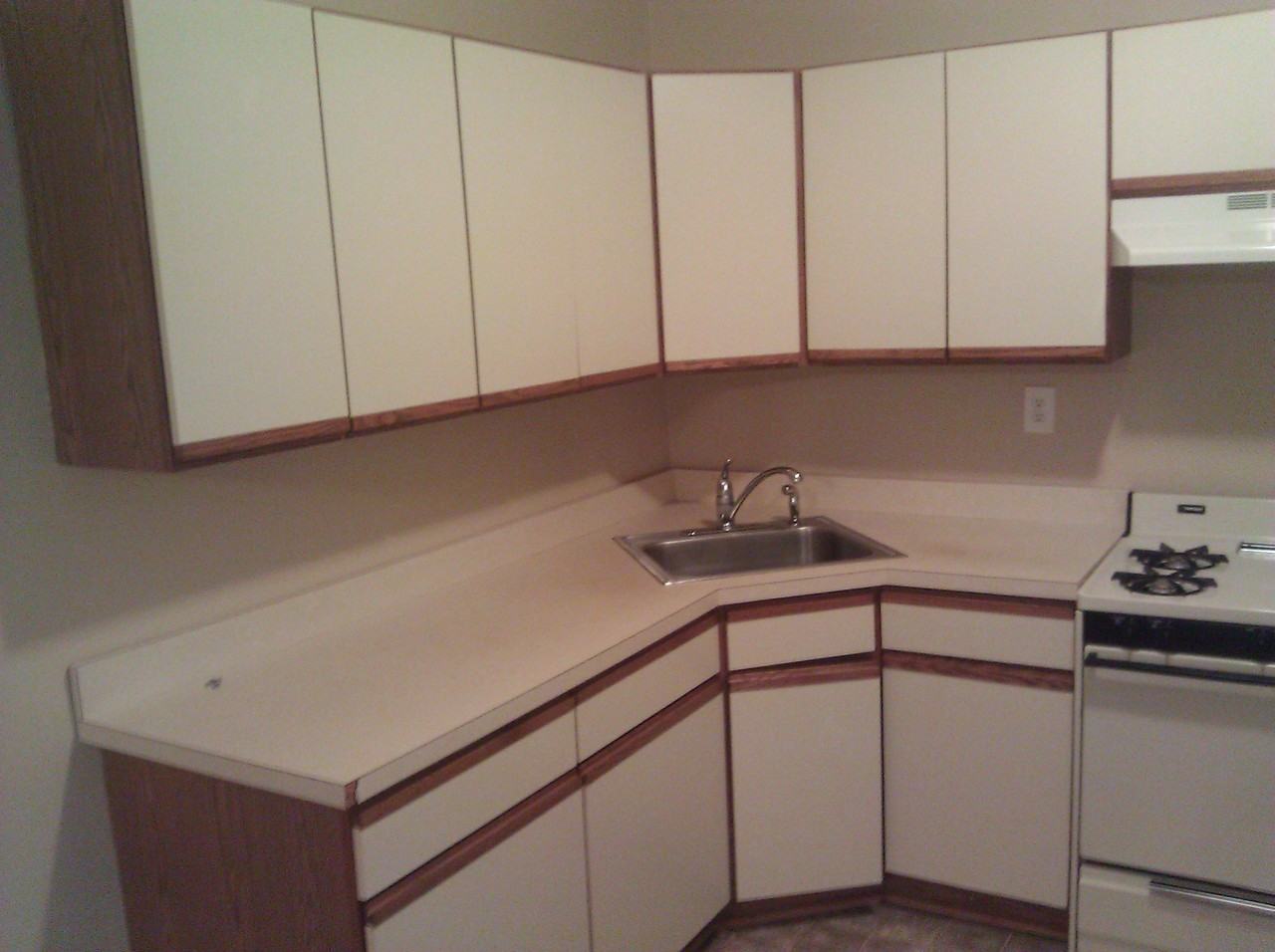 244 Hecker St - Photo 2 of 8