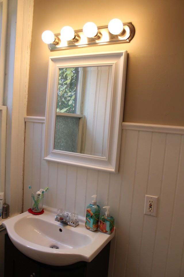 38 Broadway St W - Photo 3 of 13