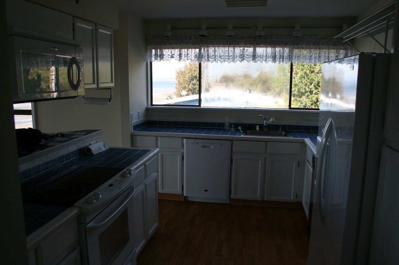 22211 Cliff Ave S #205 - Photo 2 of 10