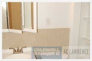 136 W 46th St N 3A - Photo 2 of 3