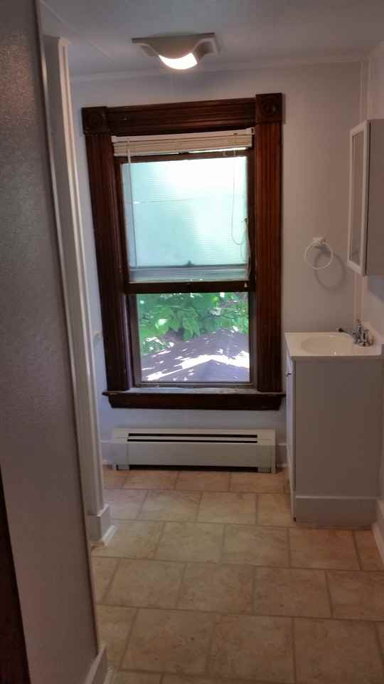 111 N Winooski Ave #2 - Photo 6 of 16