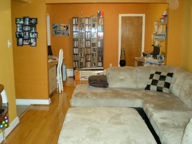 7062 16 Ave #7 - Photo 3 of 7