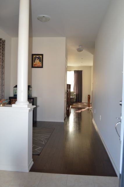 10 Loftsmoor Ct - Photo 2 of 8