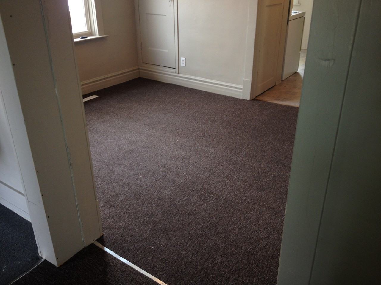 1658 Alexander Ave - Photo 3 of 8