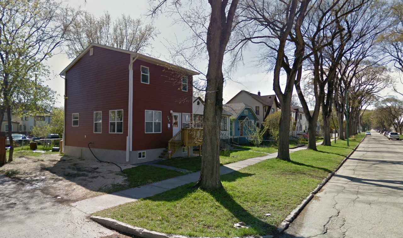 Bannerman Ave, Winnipeg, MB R2W 0T9 3 Bedroom Apartment for Rent