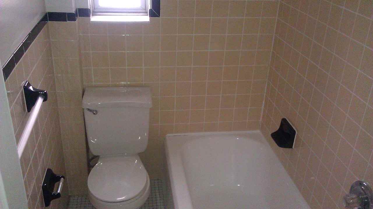 213 W 262th St 4 - Photo 2 of 4