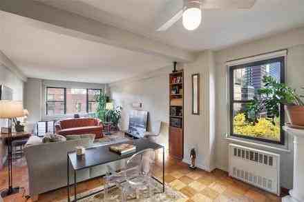 4 Beverly Rd #310 - Photo 2 of 8