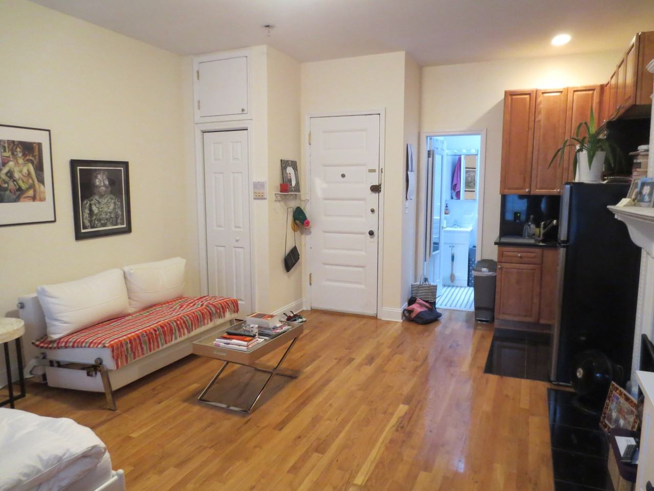 19 W 68th St 4 - Photo 3 of 5