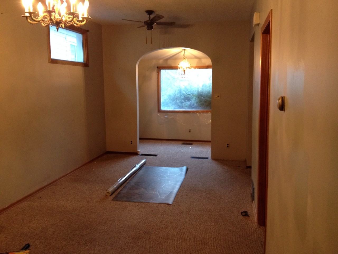 466 Stiles St - Photo 3 of 7