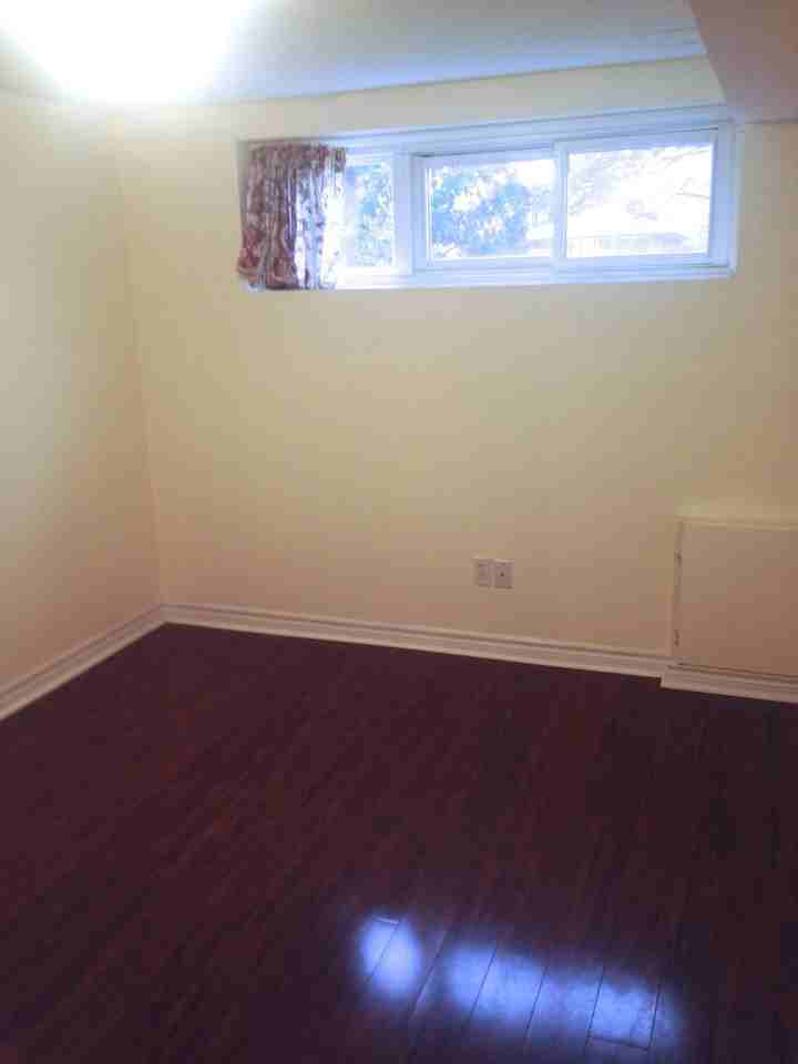 6 Walgreen Ct - Photo 3 of 4