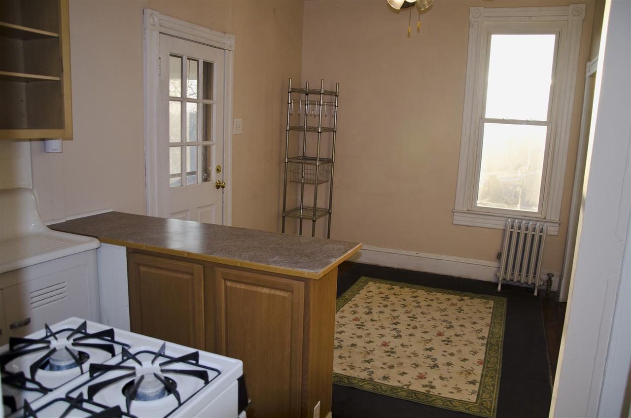 3501 Coolidge Ave - Photo 2 of 4