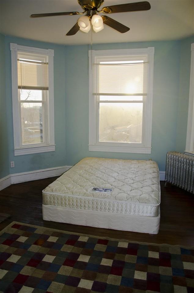 3501 Coolidge Ave - Photo 3 of 4