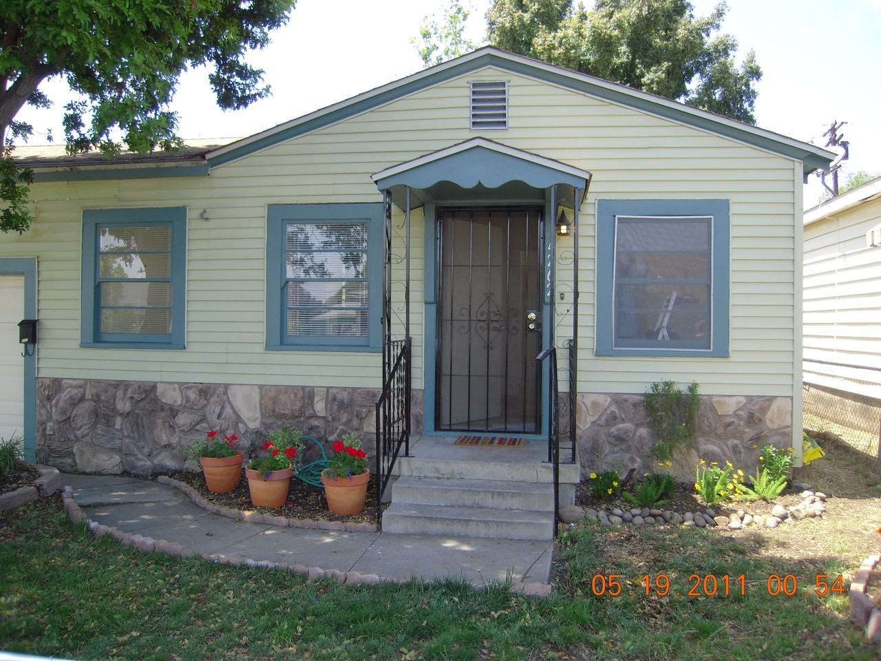 4262 Pepper Dr - Photo 2 of 6