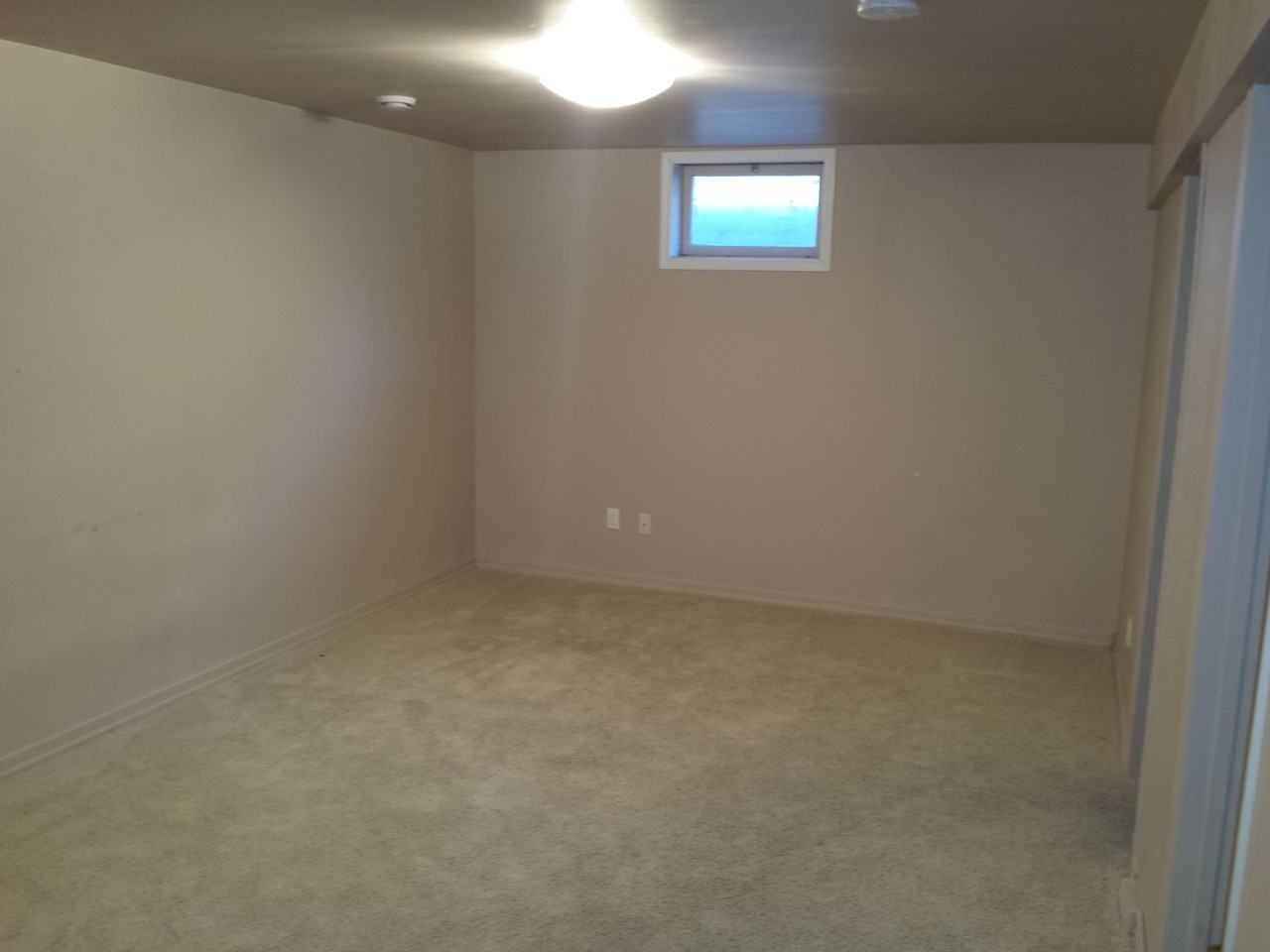 44 Pine Crescent - Photo 2 of 4