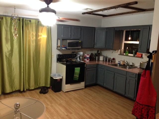 334 N Sabin St - Photo 3 of 3