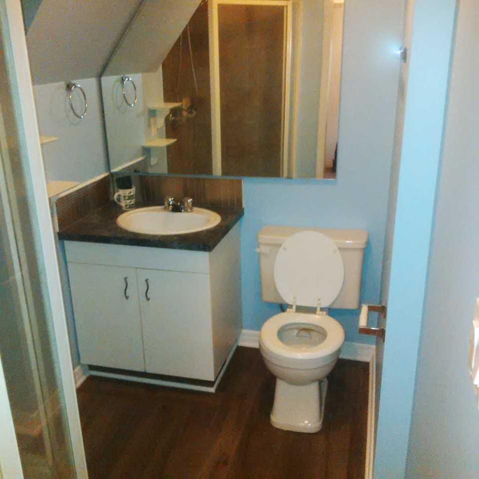 8507 48 Ave NW - Photo 2 of 4