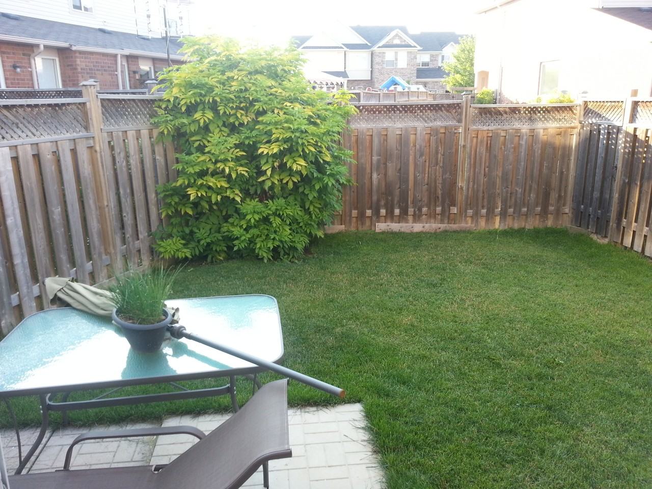 811 Gazley Cir - Photo 2 of 7