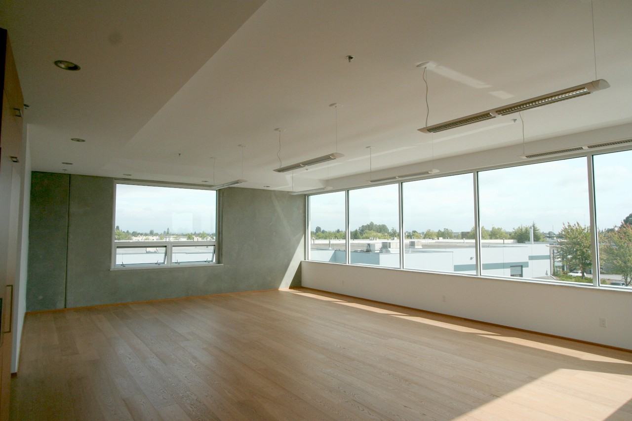 11420 Blacksmith Pl - Photo 2 of 6