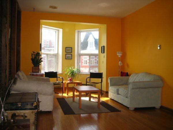 5283 Av du Parc - Photo 2 of 4