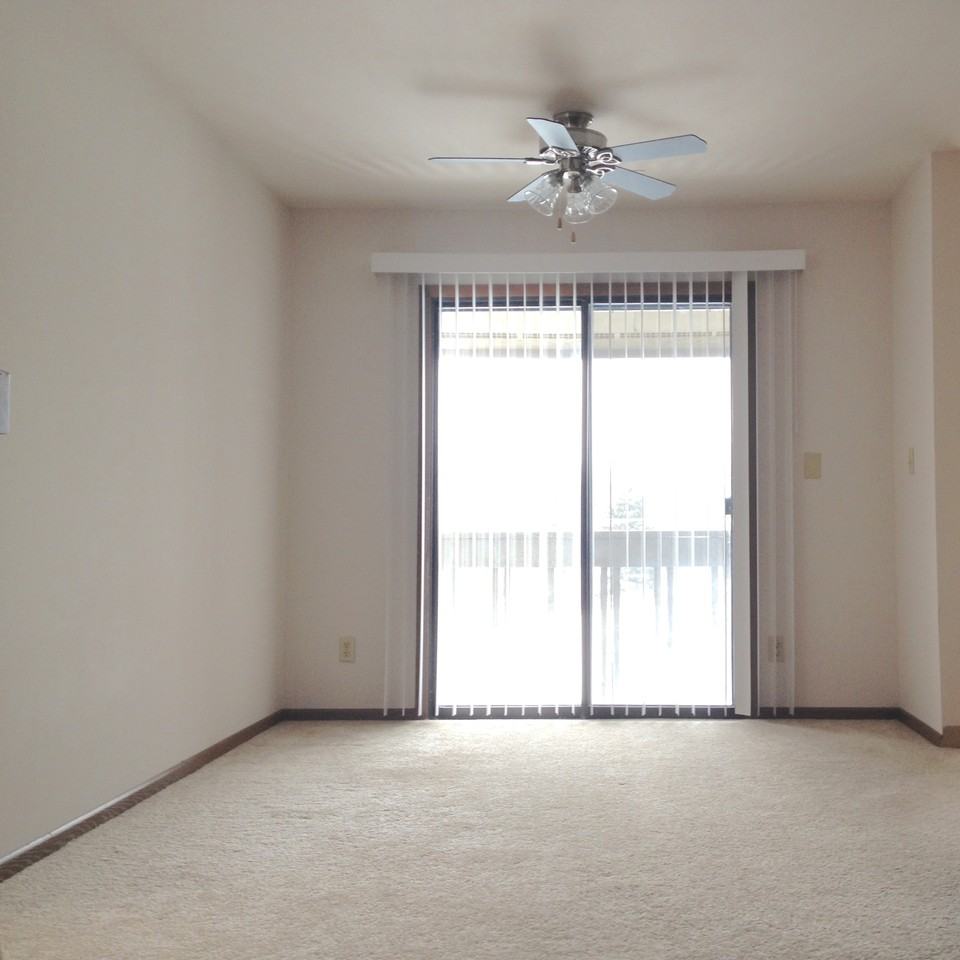 12250 W National Ave - Photo 3 of 7