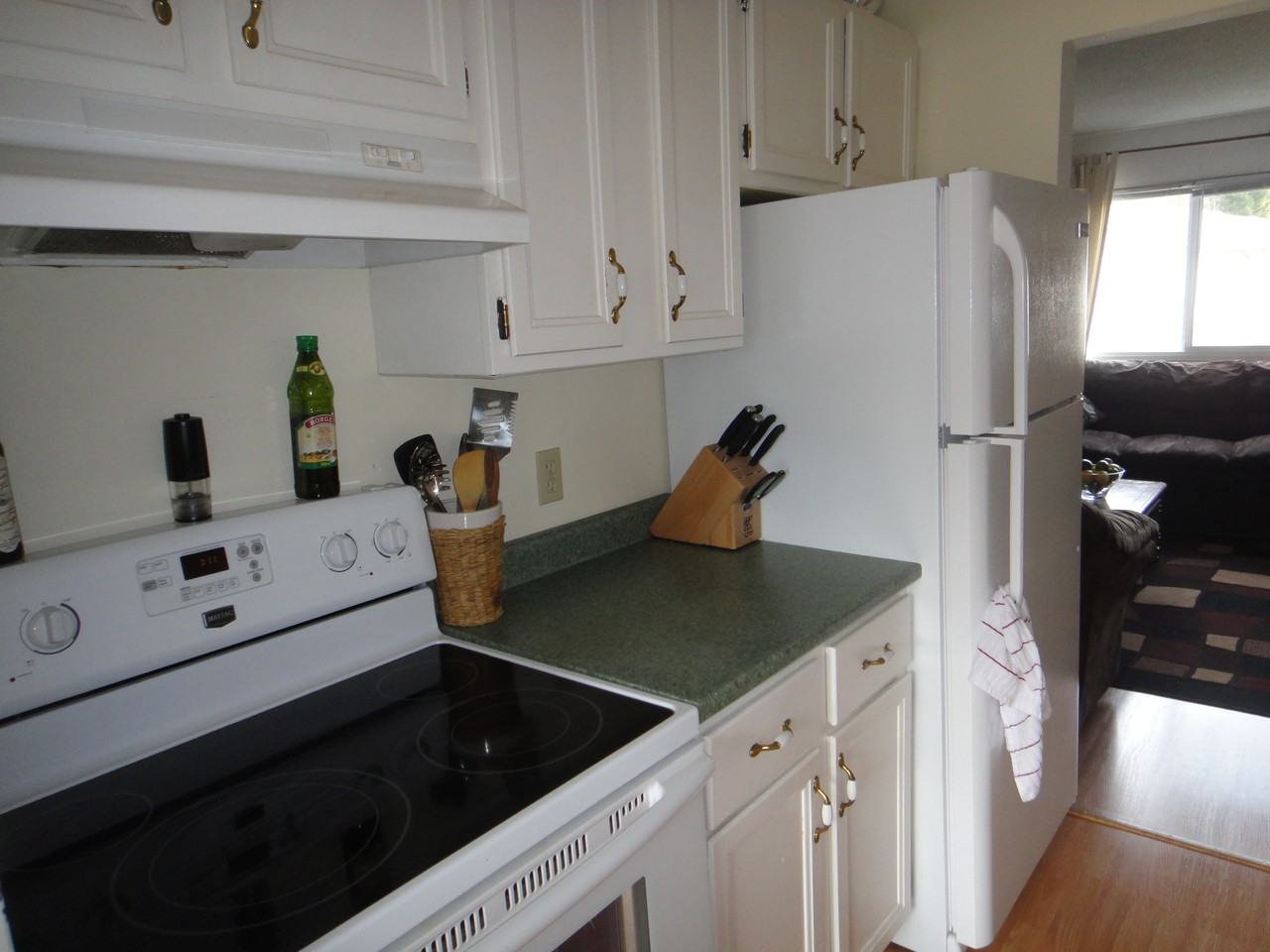 5283 Gertrude St - Photo 3 of 8