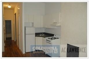 350 W 47th St - Photo 2 of 3