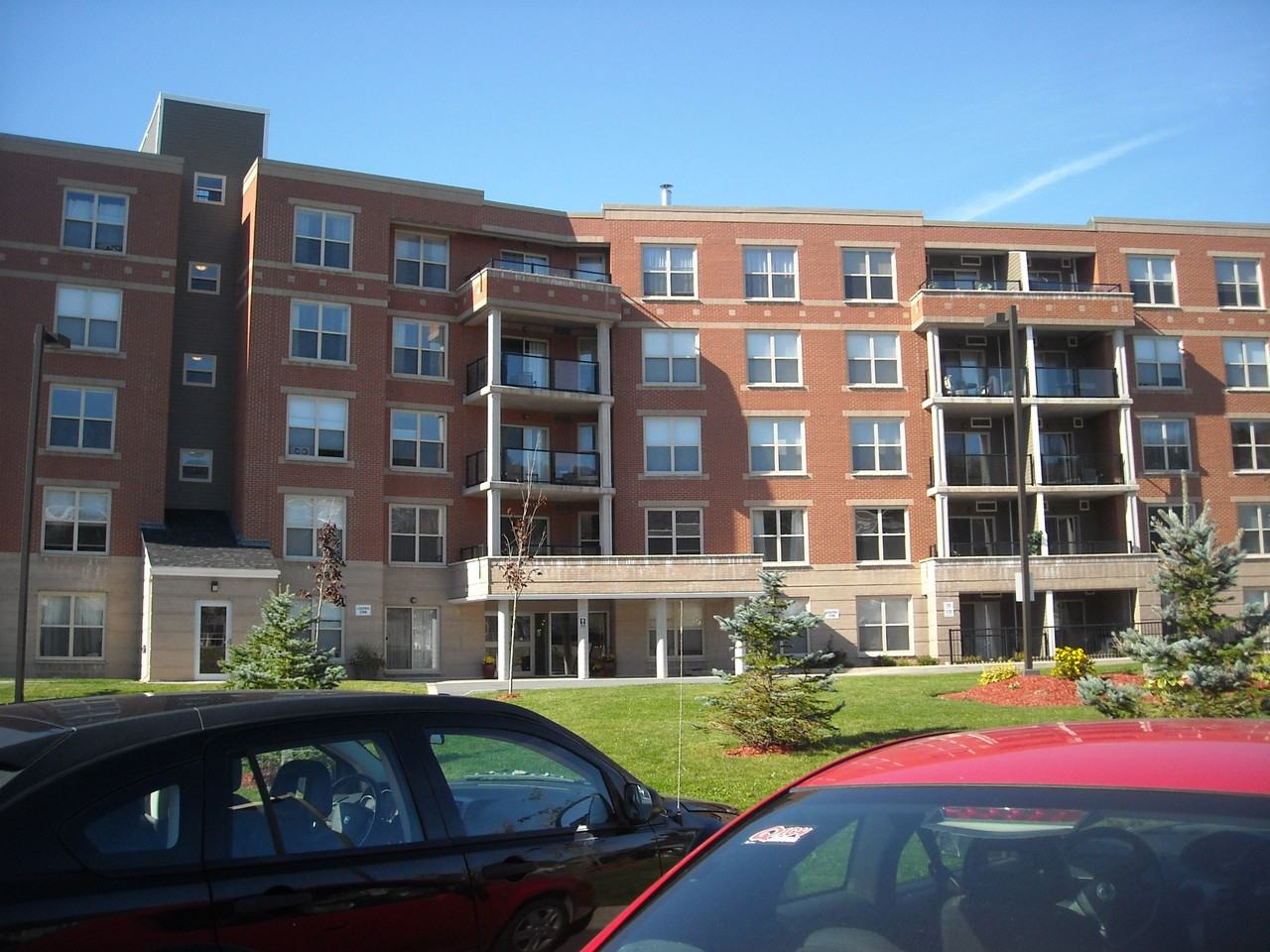 87 Pebble Creek Crescent #210